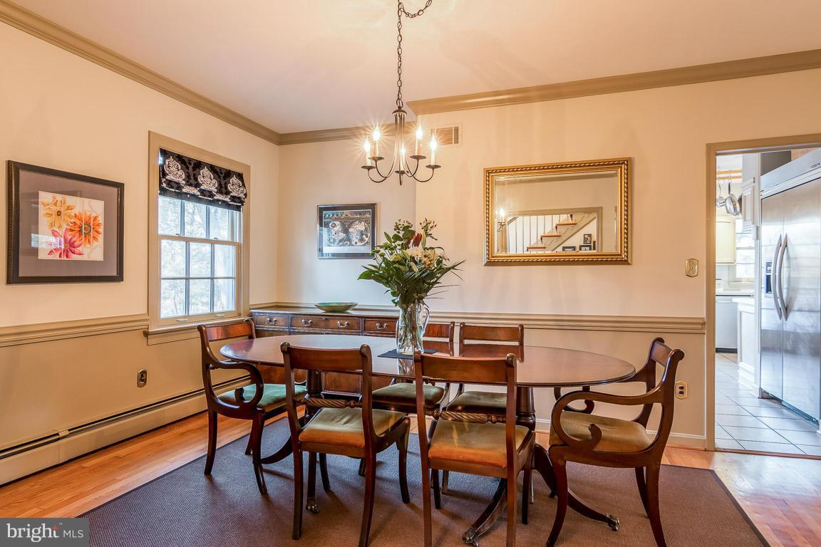 9201 Brink Road Gaithersburg, MD 20882 - Photo 8 of 30 Dining Room