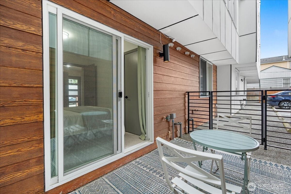 4301 26th Avenue Southwest Seattle, WA 98126 - Photo 23 of 29