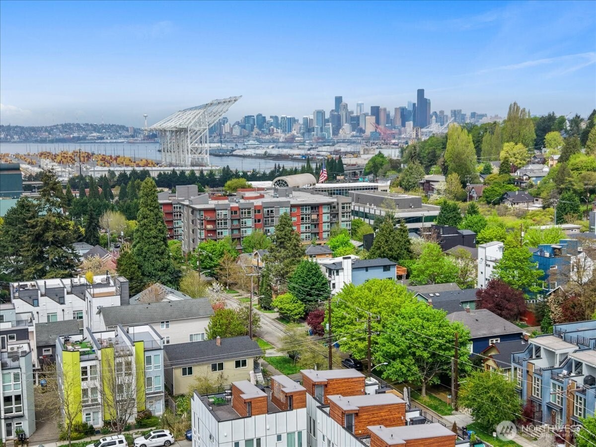 4301 26th Avenue Southwest Seattle, WA 98126 - Photo 26 of 29