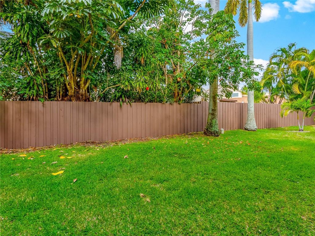 21904 Lake Forest Circle, Unit 105 Boca Raton, FL 33433 - Photo 23 of 30 Photo 23