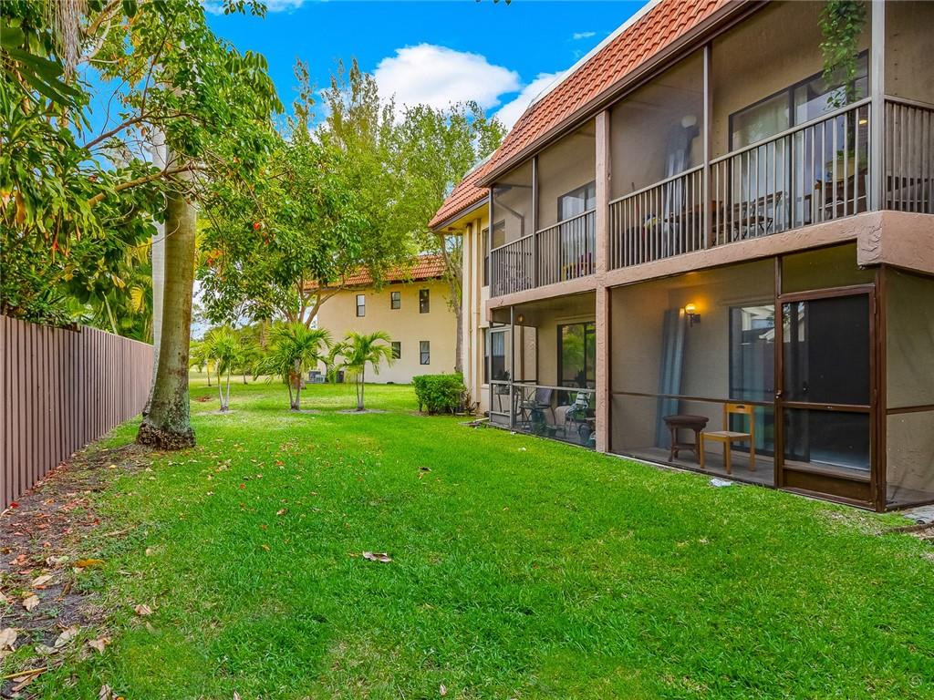 21904 Lake Forest Circle, Unit 105 Boca Raton, FL 33433 - Photo 24 of 30 Photo 24