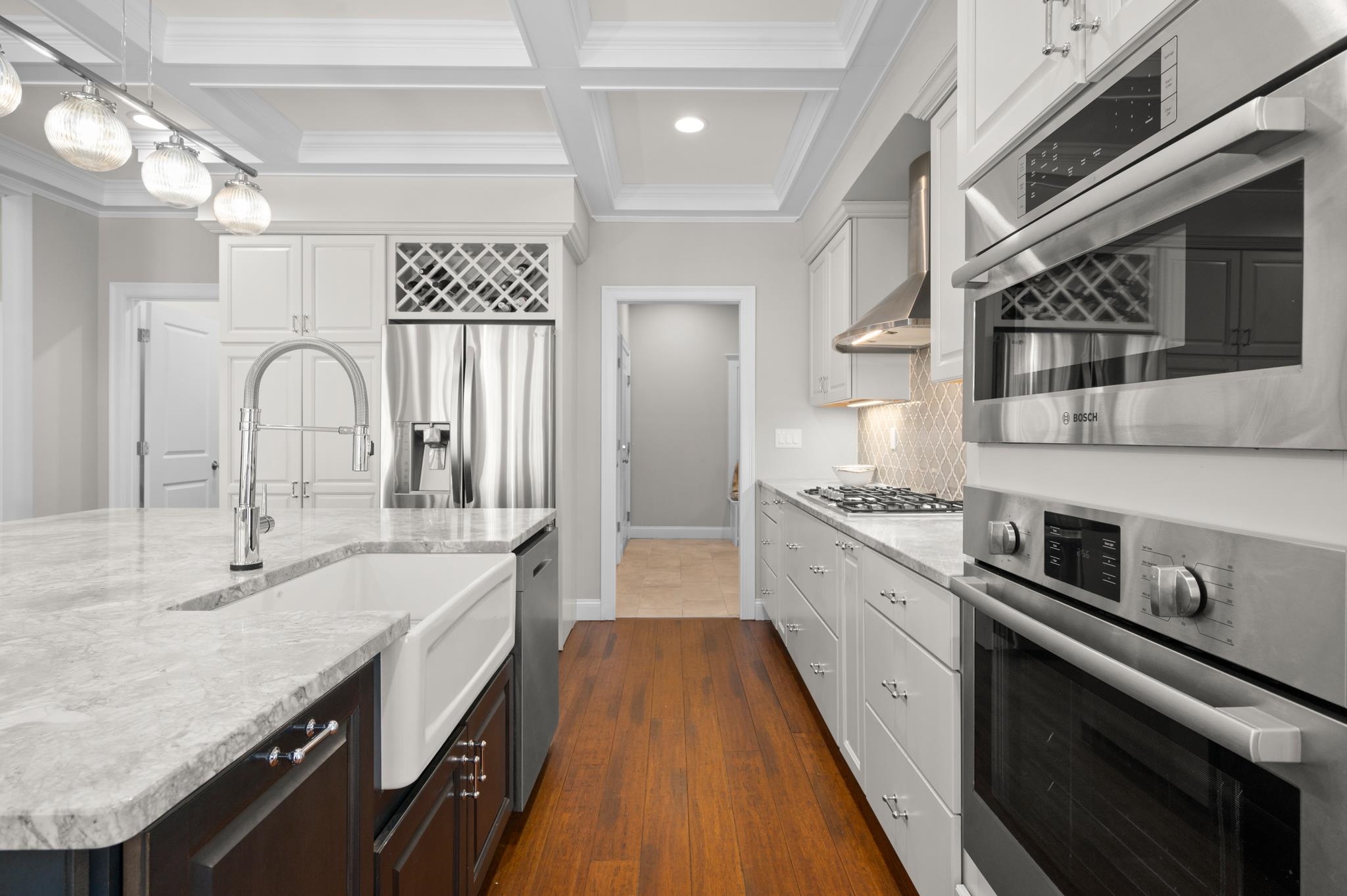 25 Lamplighter Lane Salem, NH 03079 - Photo 16 of 60