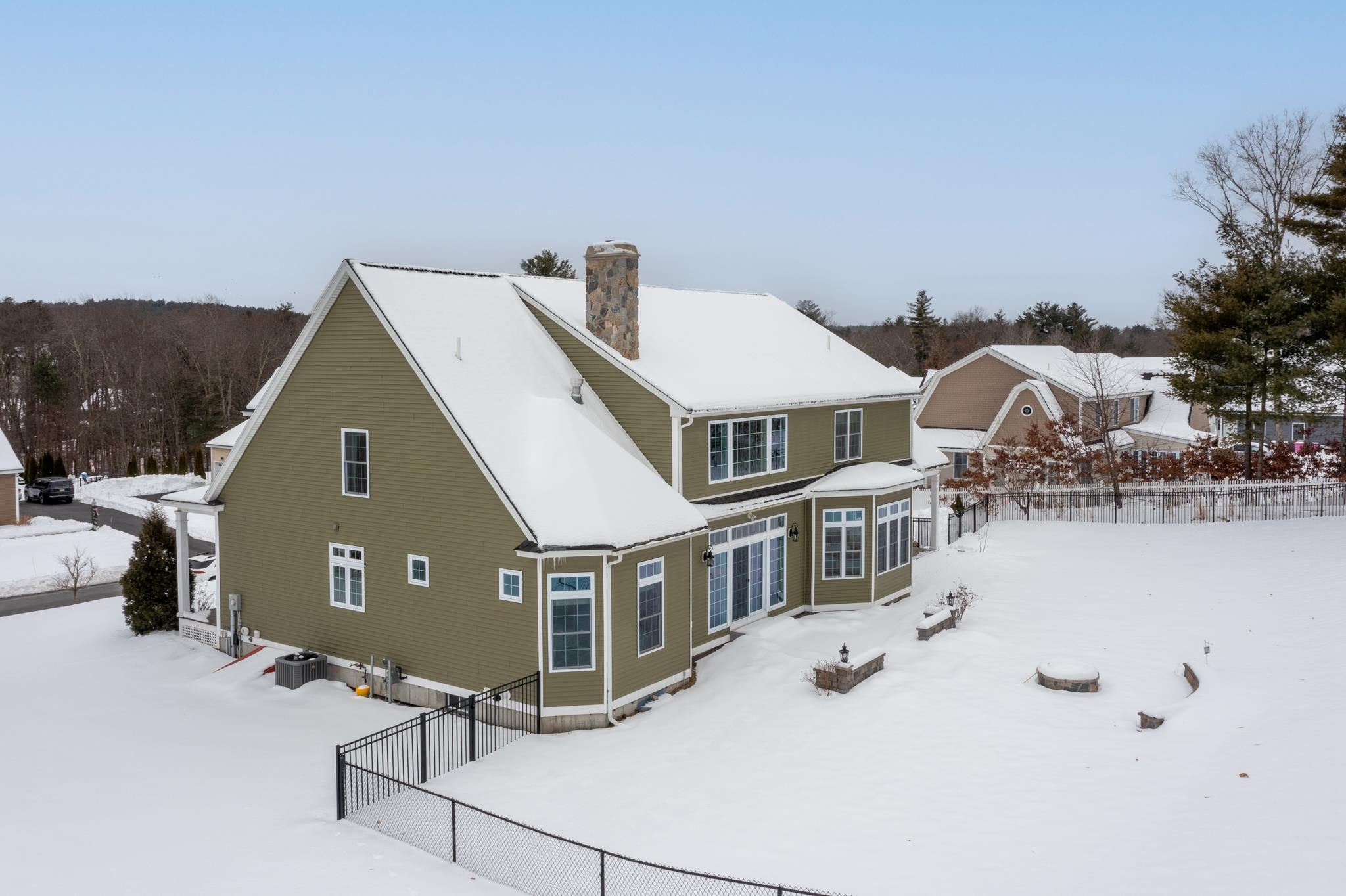 25 Lamplighter Lane Salem, NH 03079 - Photo 5 of 60