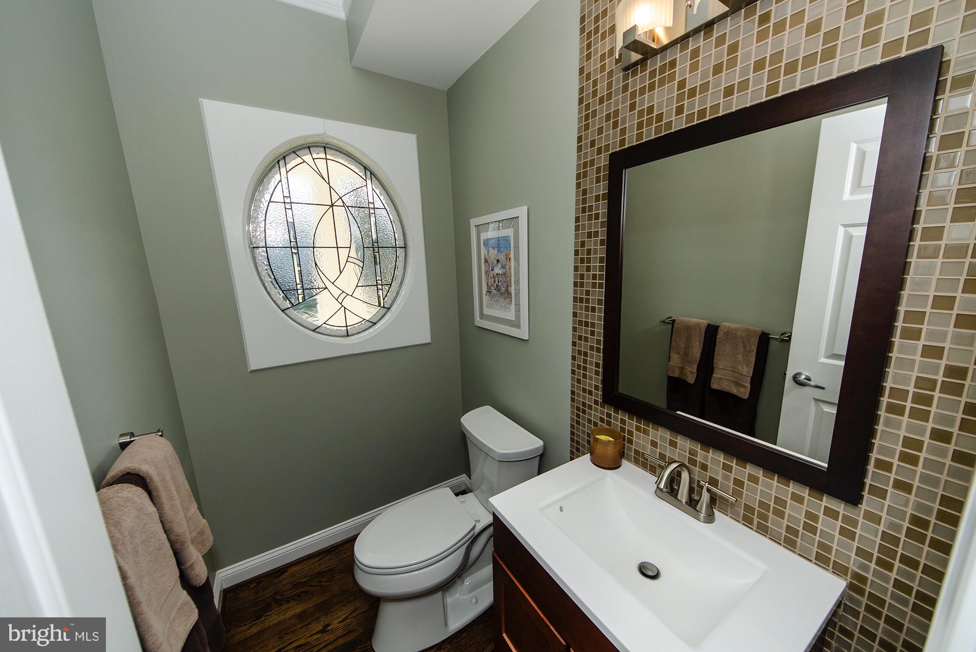 403 Tapawingo Road Southwest Vienna, VA 22180 - Photo 34 of 59 Powder room