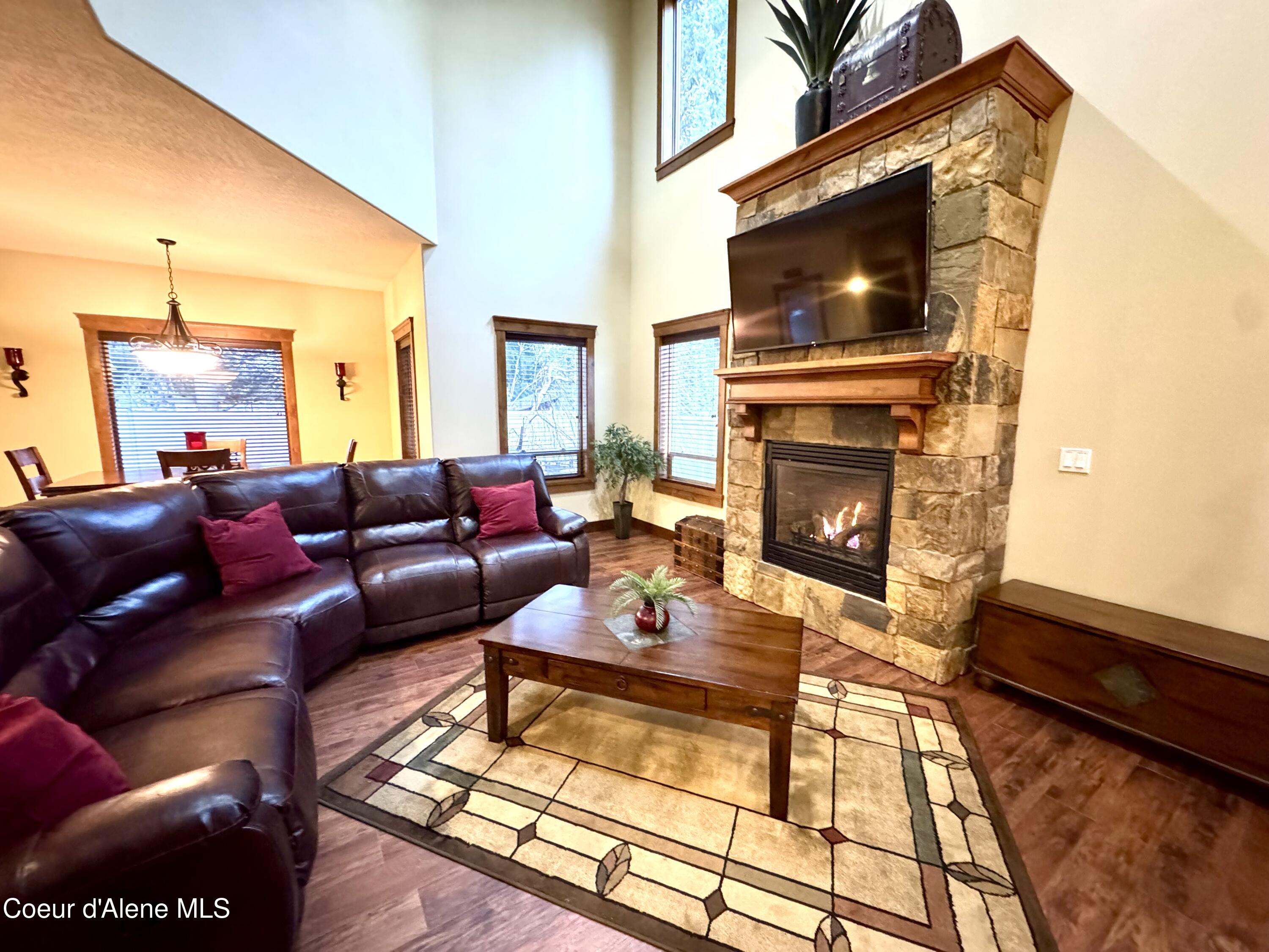 9157 Piper Court Hayden, ID 83835 - Photo 11 of 53 High Ceiling