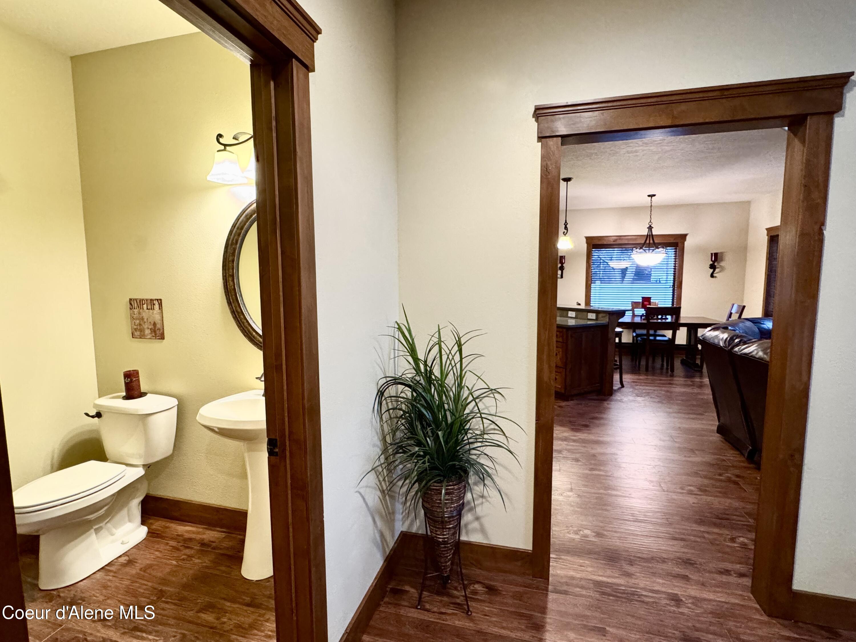 9157 Piper Court Hayden, ID 83835 - Photo 27 of 53 Back Hall