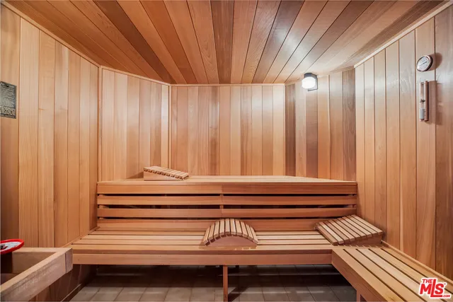 $10,700,000 | 16501 Mulholland Drive, Los Angeles, CA 91436