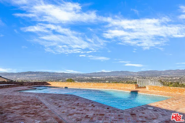 $10,700,000 | 16501 Mulholland Drive, Los Angeles, CA 91436