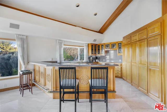 $10,700,000 | 16501 Mulholland Drive, Los Angeles, CA 91436