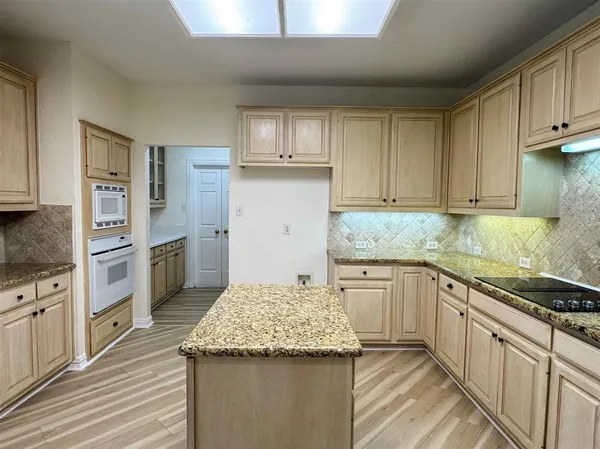 $3,200 | 3720 Southport Drive, Plano, TX 75025