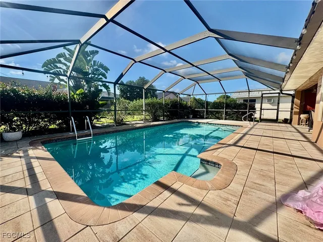 $2,800 | 1220 Southeast 19th Lane, Cape Coral, FL 33990