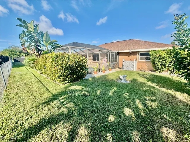 $2,800 | 1220 Southeast 19th Lane, Cape Coral, FL 33990