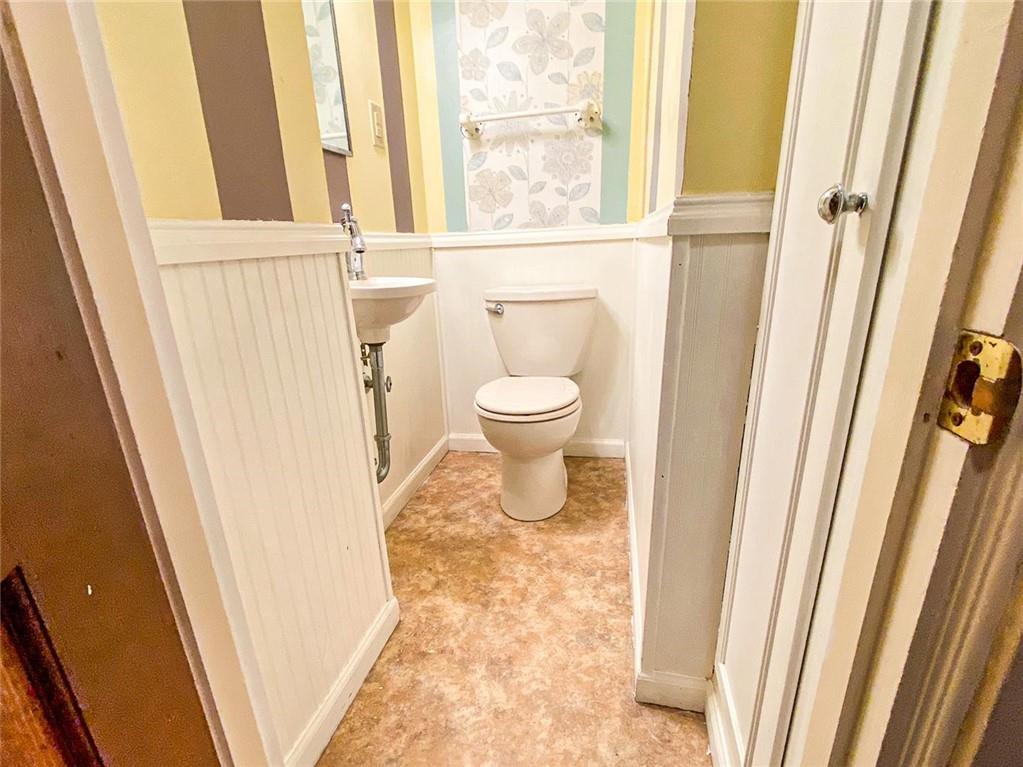 1381 Washington Road Pittsburgh, PA 15228 - Photo 12 of 25 Gallery Image 12