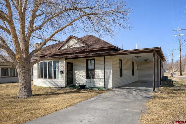 $299,900 | 309 East 3rd Street, Delta, CO 81416