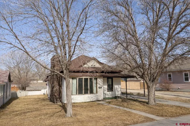 $299,900 | 309 East 3rd Street, Delta, CO 81416