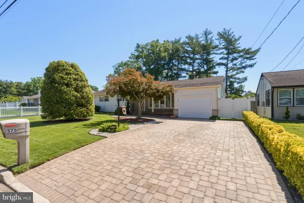$399,000 | 575 Royal Drive, Vineland, NJ 08360