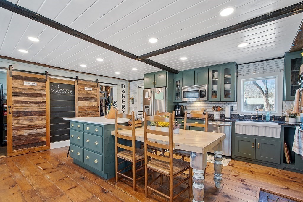 136 Leominster Road Lunenburg, MA 01462 - Photo 15 of 33 Gallery Image 15
