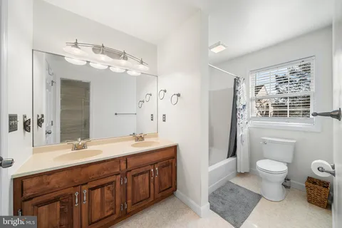 $3,000 | 1009 Leanne Street, Reading, PA 19605