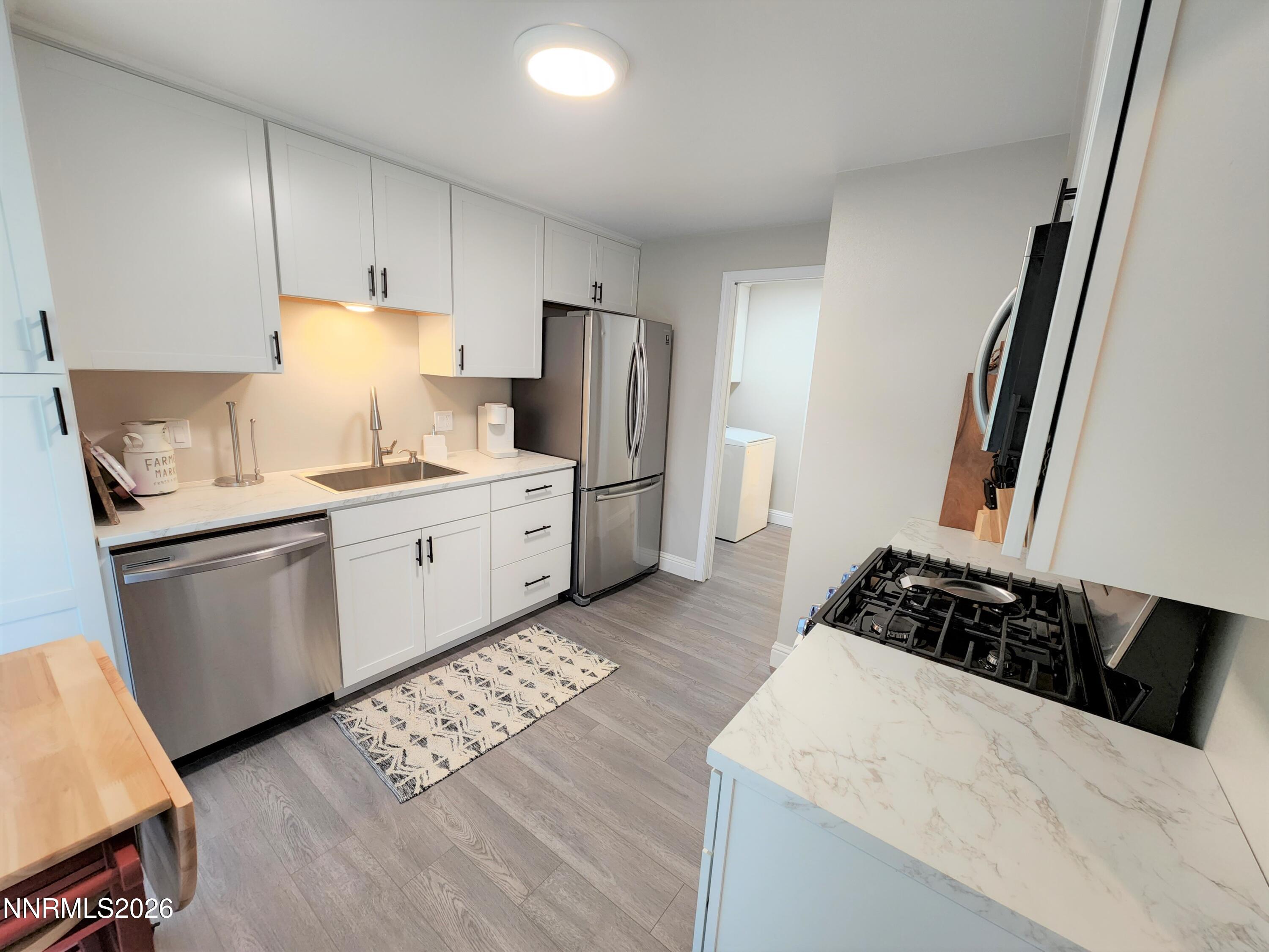 2263 Oppio Street Sparks, NV 89431 - Photo 5 of 23 04