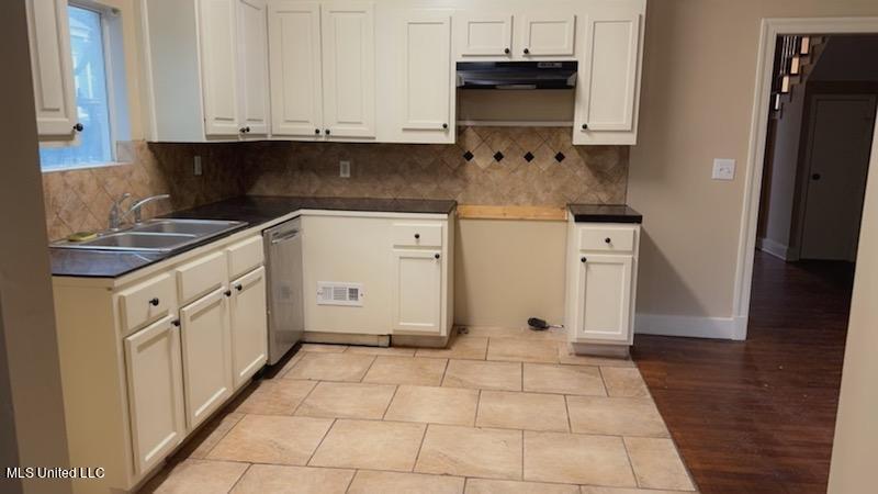 358 East Ridgeway Street Jackson, MS 39206 - Photo 8 of 17 Ridgewaykit2