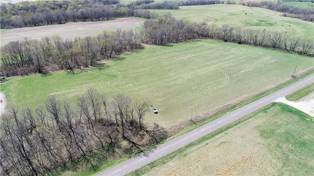 $390,000 | U Highway, Hamilton, MO 64644