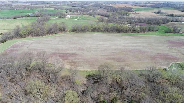 $390,000 | U Highway, Hamilton, MO 64644