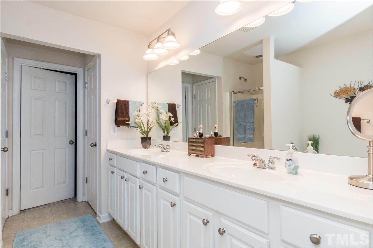 7806 Jeffrey Alan Court Raleigh, NC 27613 - Photo 15 of 23