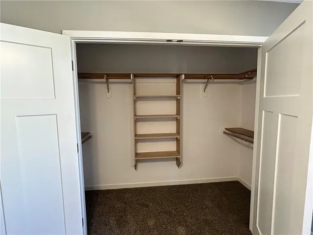 $289,900 | 1206 Foxridge Drive, Warrensburg, MO 64093