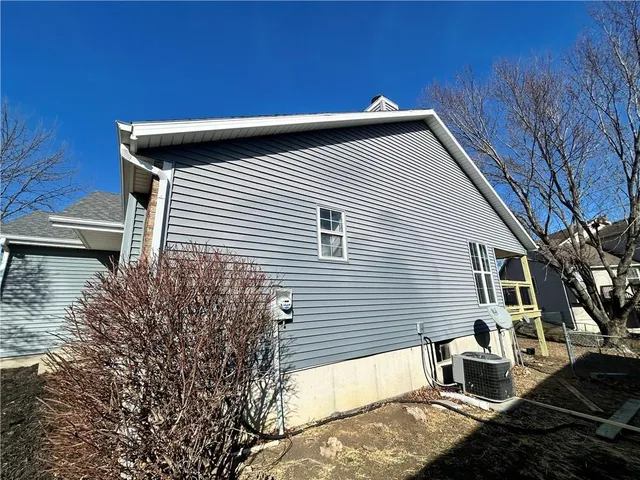 $289,900 | 1206 Foxridge Drive, Warrensburg, MO 64093