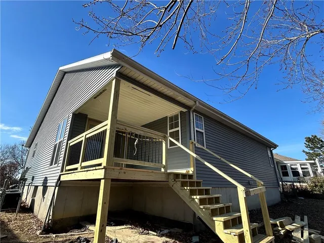 $289,900 | 1206 Foxridge Drive, Warrensburg, MO 64093