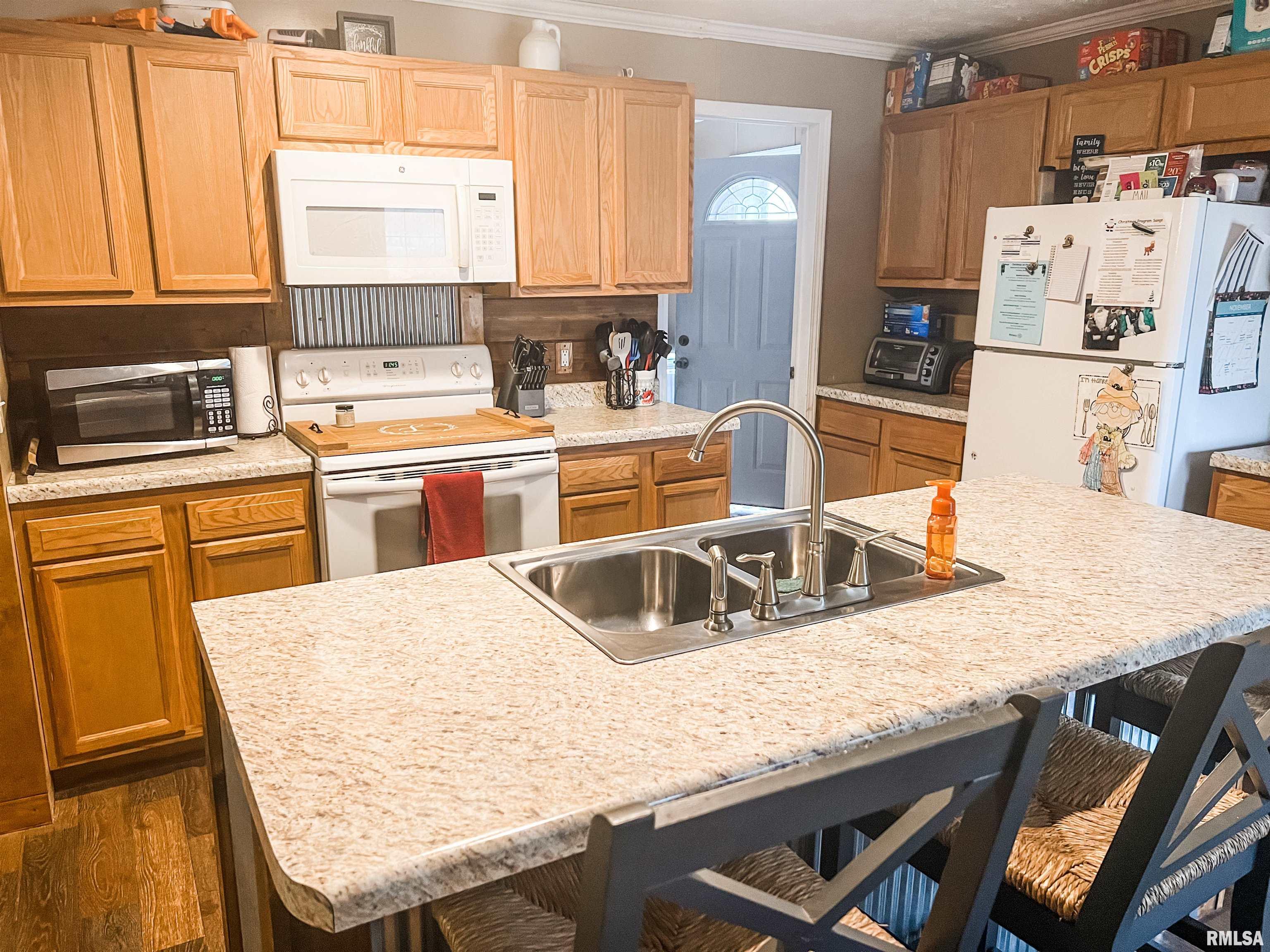 6939 Macedonia Road Thompsonville, IL 62890 - Photo 2 of 28
