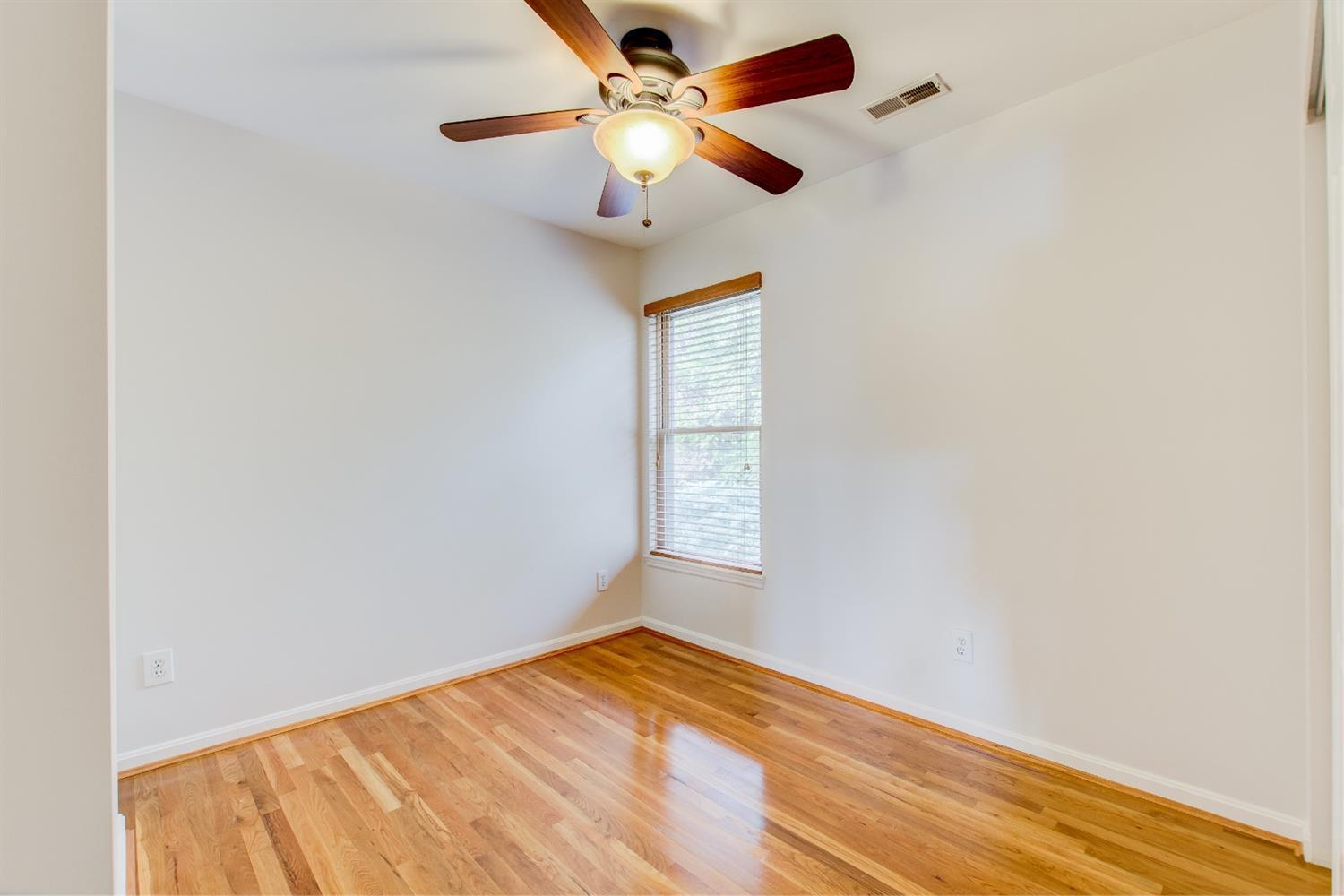 2334 Riverside Drive Cincinnati, OH 45202 - Photo 27 of 42