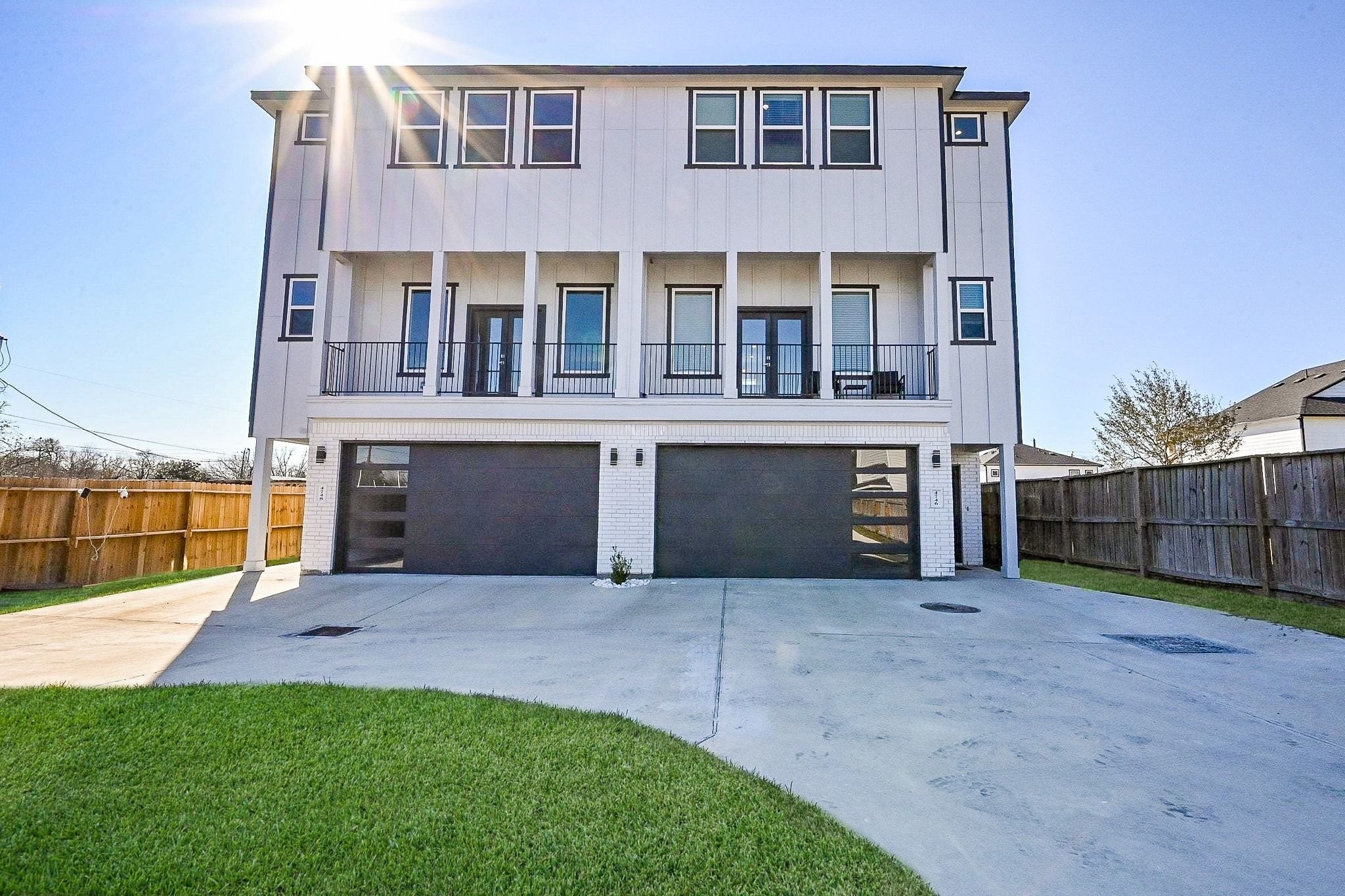 4746 Mallow Street Houston, TX 77033 - Photo 2 of 38 Beautiful contemporary multi-plex with spacious driveway and inviting front elevation.