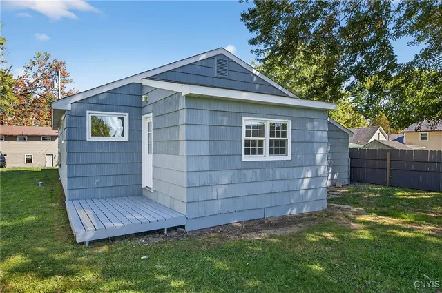 $299,900 | 43 Woodworth Road, West Monroe, NY 13036