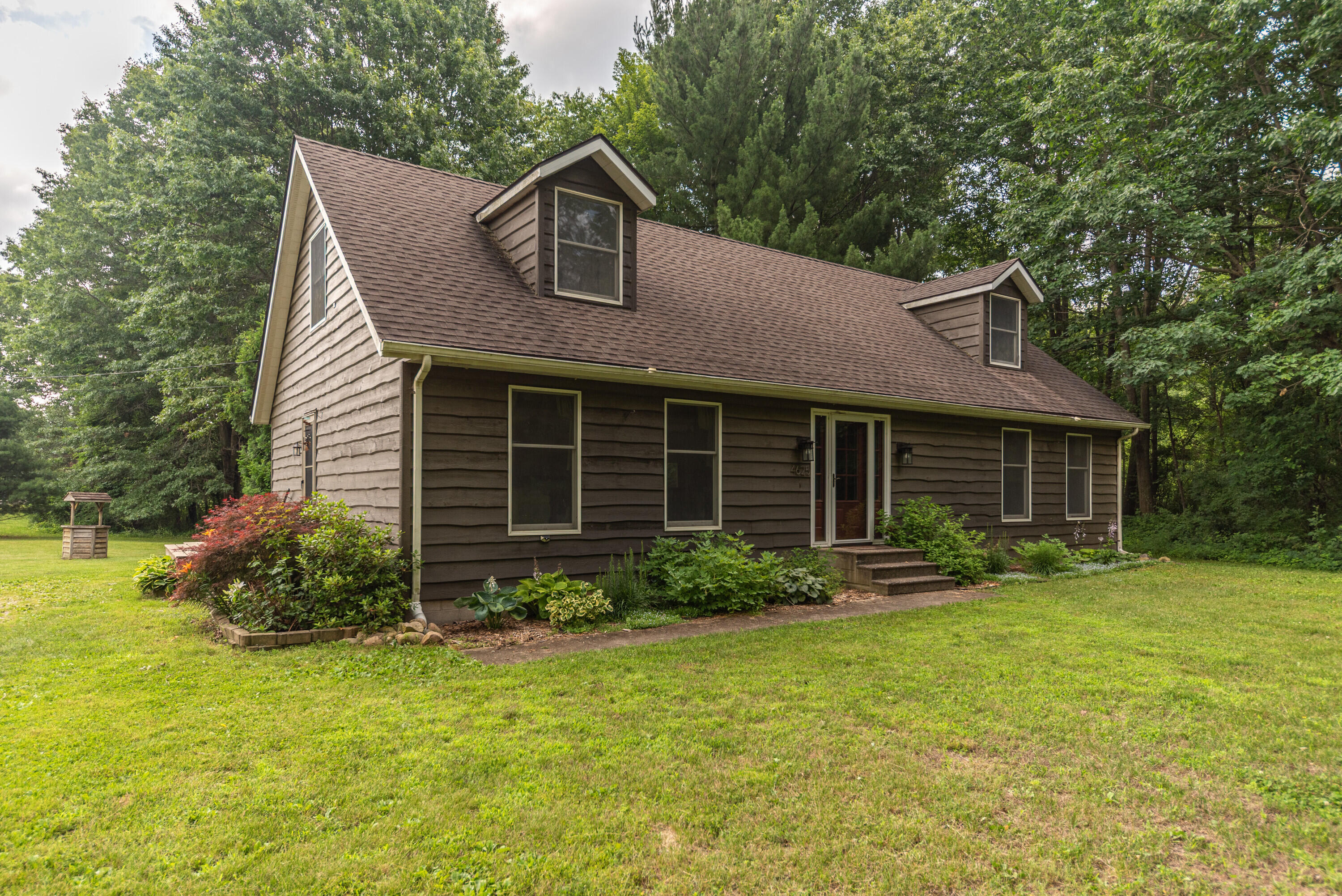 4625 Loveland Road Chelsea, MI 48118 - Photo 2 of 51 001_26