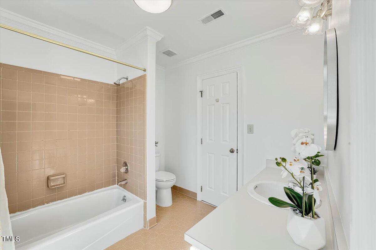 8446 Wycombe Lane Raleigh, NC 27615 - Photo 19 of 26 19-P1156785