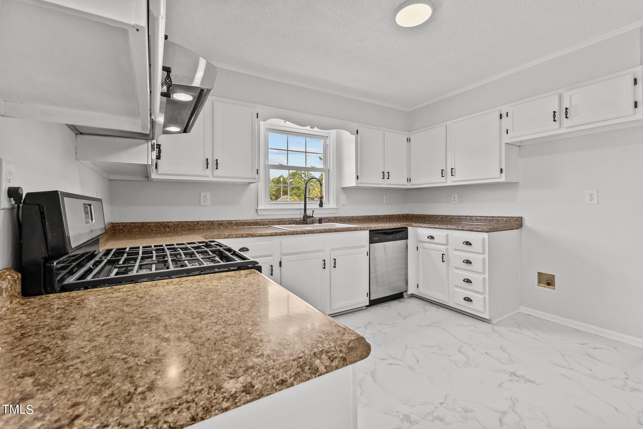 206 Cromartie Road Elizabethtown, NC 28337 - Photo 12 of 38 25-web-or-mls-AZ3A2819