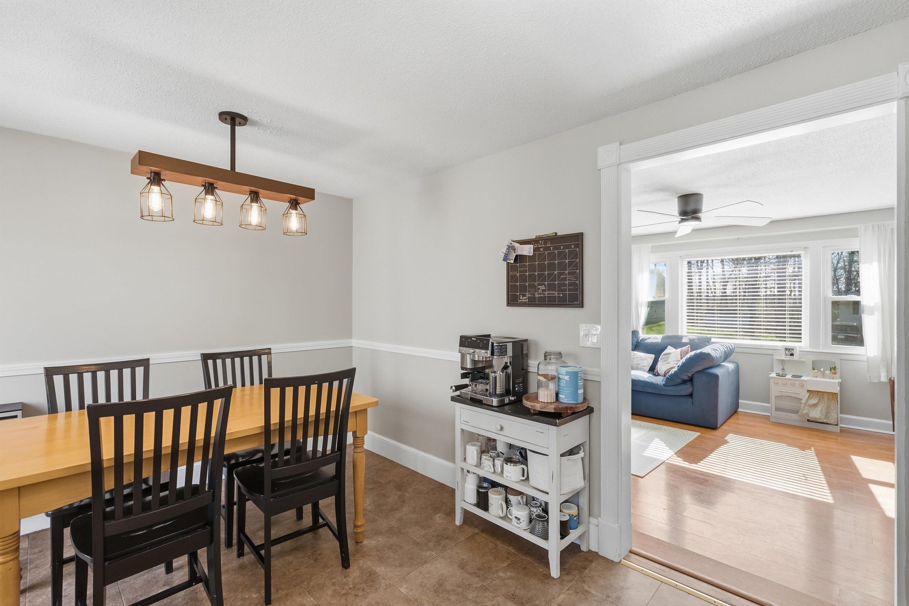 22 Derryfield Road, Unit R Derry, NH 03038 - Photo 13 of 47
