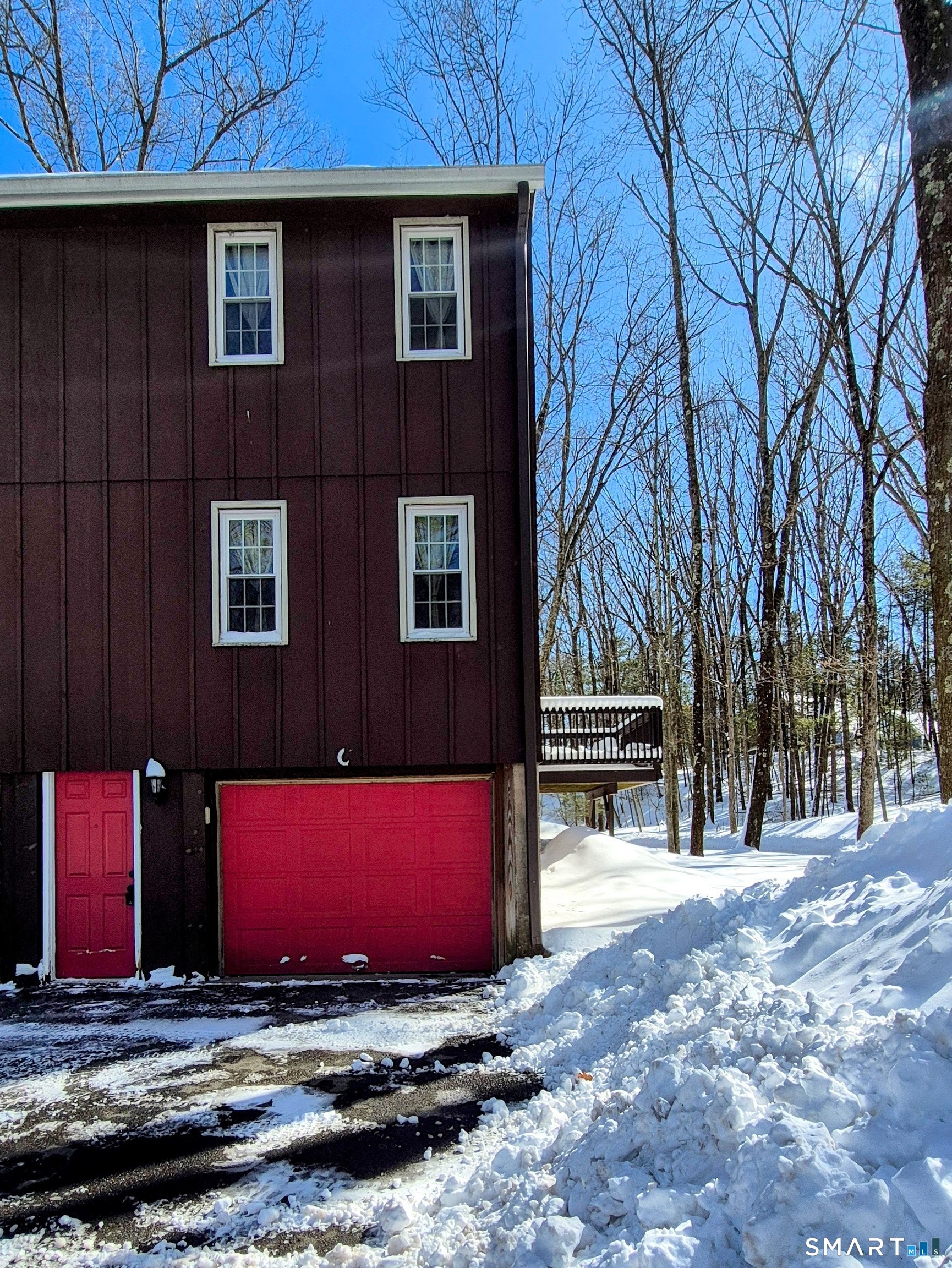 239 Old Farms Road, Unit 15C Avon, CT 06001 - Photo 4 of 29 a view of outdoor space and yard