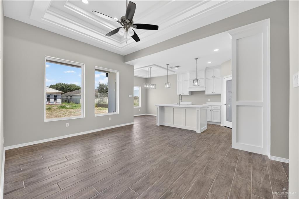 425 Serg Loop Alamo, TX 78516 - Photo 3 of 18