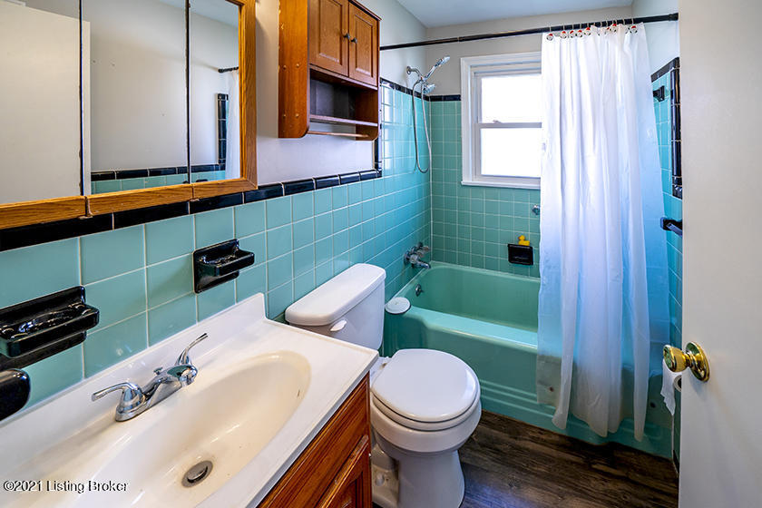 4906 Maryman Road Louisville, KY 40258 - Photo 13 of 15 29.jpg