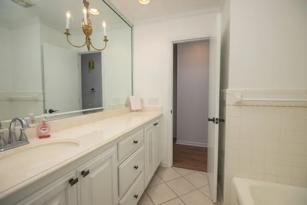 $534,900 | 204 Greenbriar Avenue, Shelbyville, TN 37160