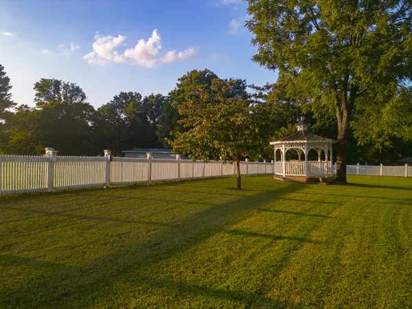 $534,900 | 204 Greenbriar Avenue, Shelbyville, TN 37160