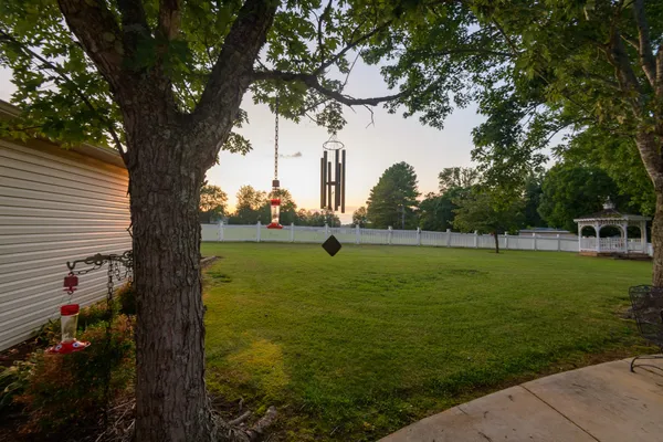 $534,900 | 204 Greenbriar Avenue, Shelbyville, TN 37160