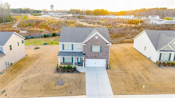 a view of a house with outdoor space
