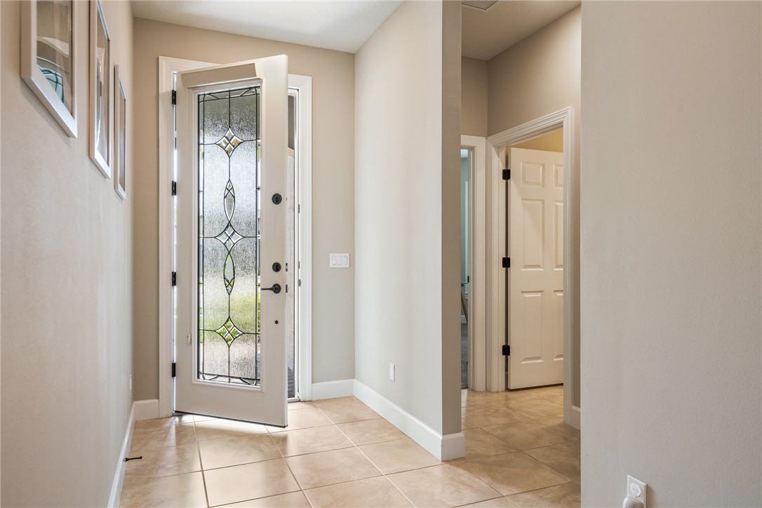 4640 Ibis Road Vero Beach, FL 32967 - Photo 5 of 36 Gallery Image 5