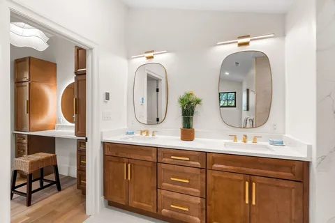 $3,295,000 | 226 Atlantic Street, Gloucester, MA 01930