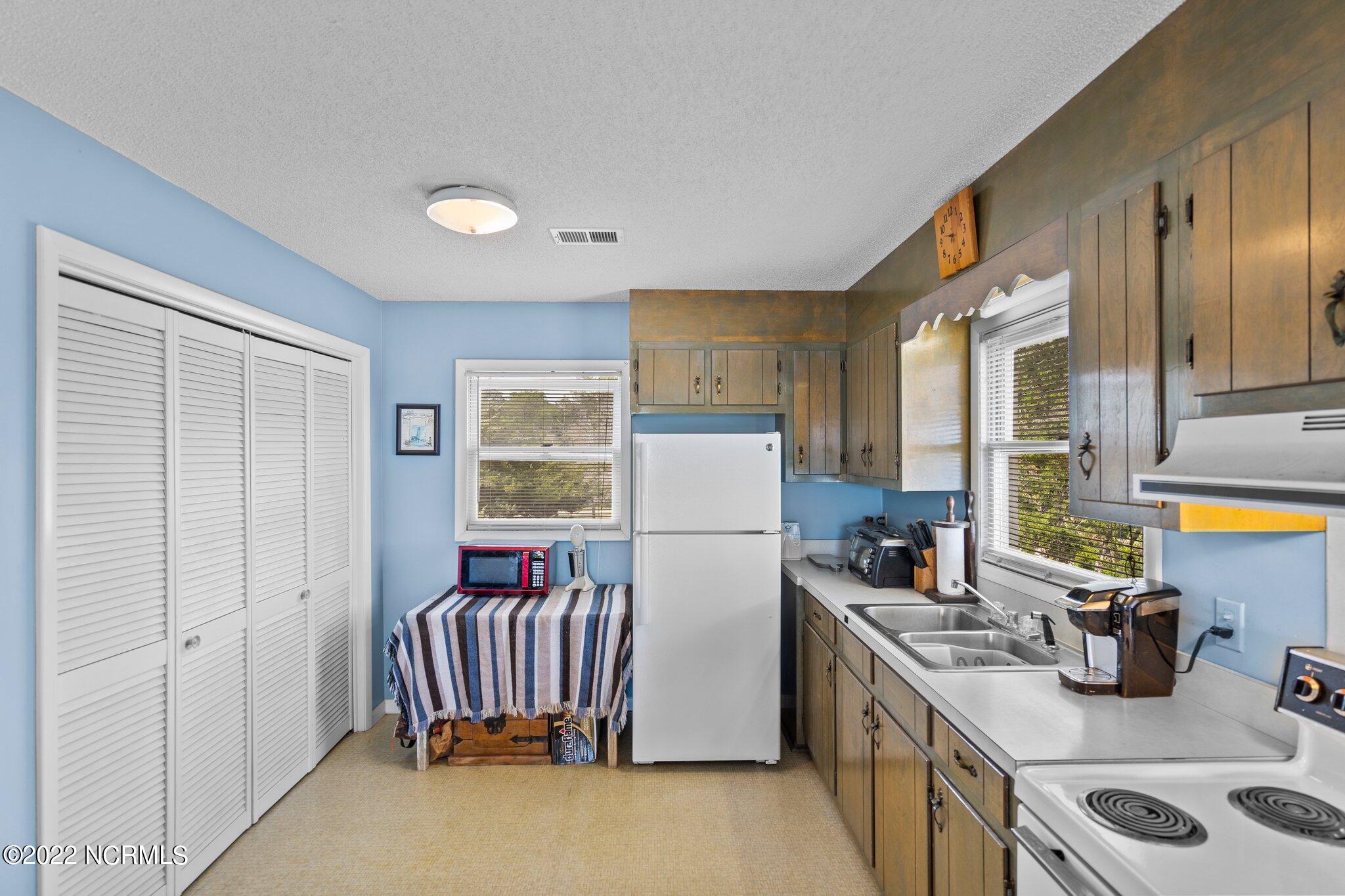 1425 Cedar Landing Road Southwest Supply, NC 28462 - Photo 30 of 45 29-web-or-mls-DSC05542