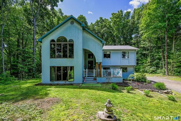 $699,900 | 10 Candleview Drive, Sherman, CT 06784