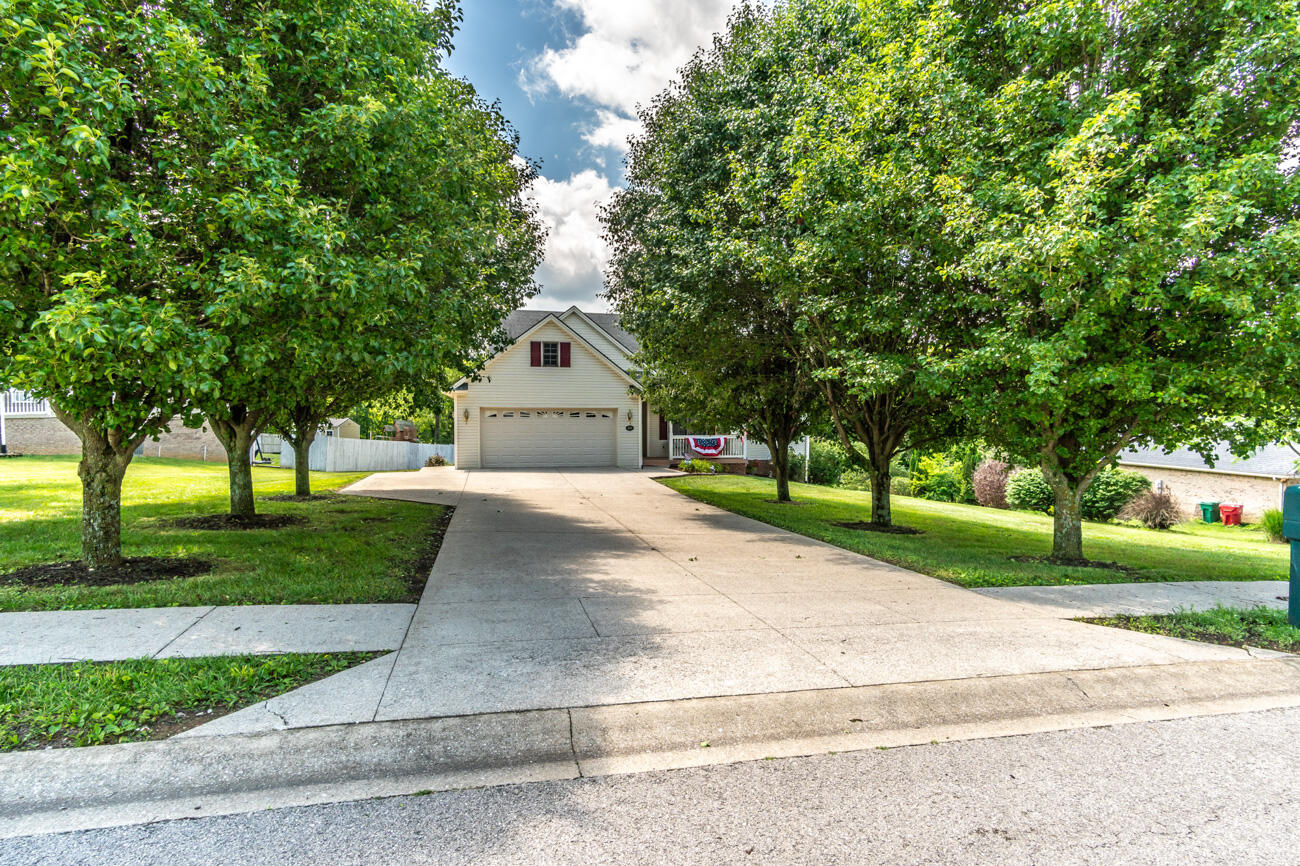 328 Ridgeview Drive Berea, KY 40403 - Photo 7 of 55 107